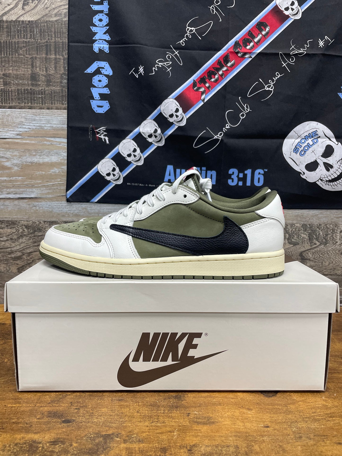 11.5-Jordan 1 Retro Low Travis Scott Medium Olive