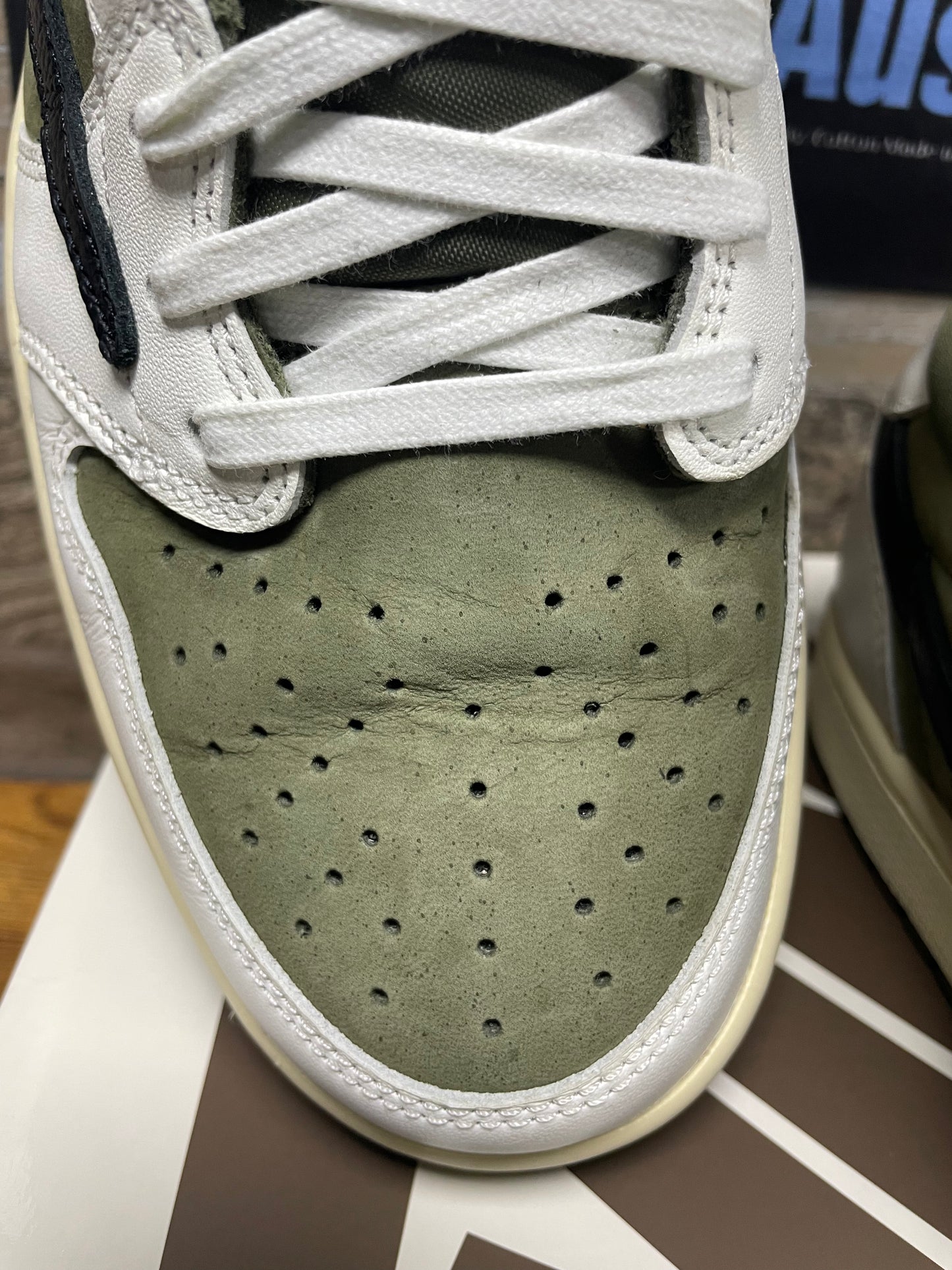 11.5-Jordan 1 Retro Low Travis Scott Medium Olive