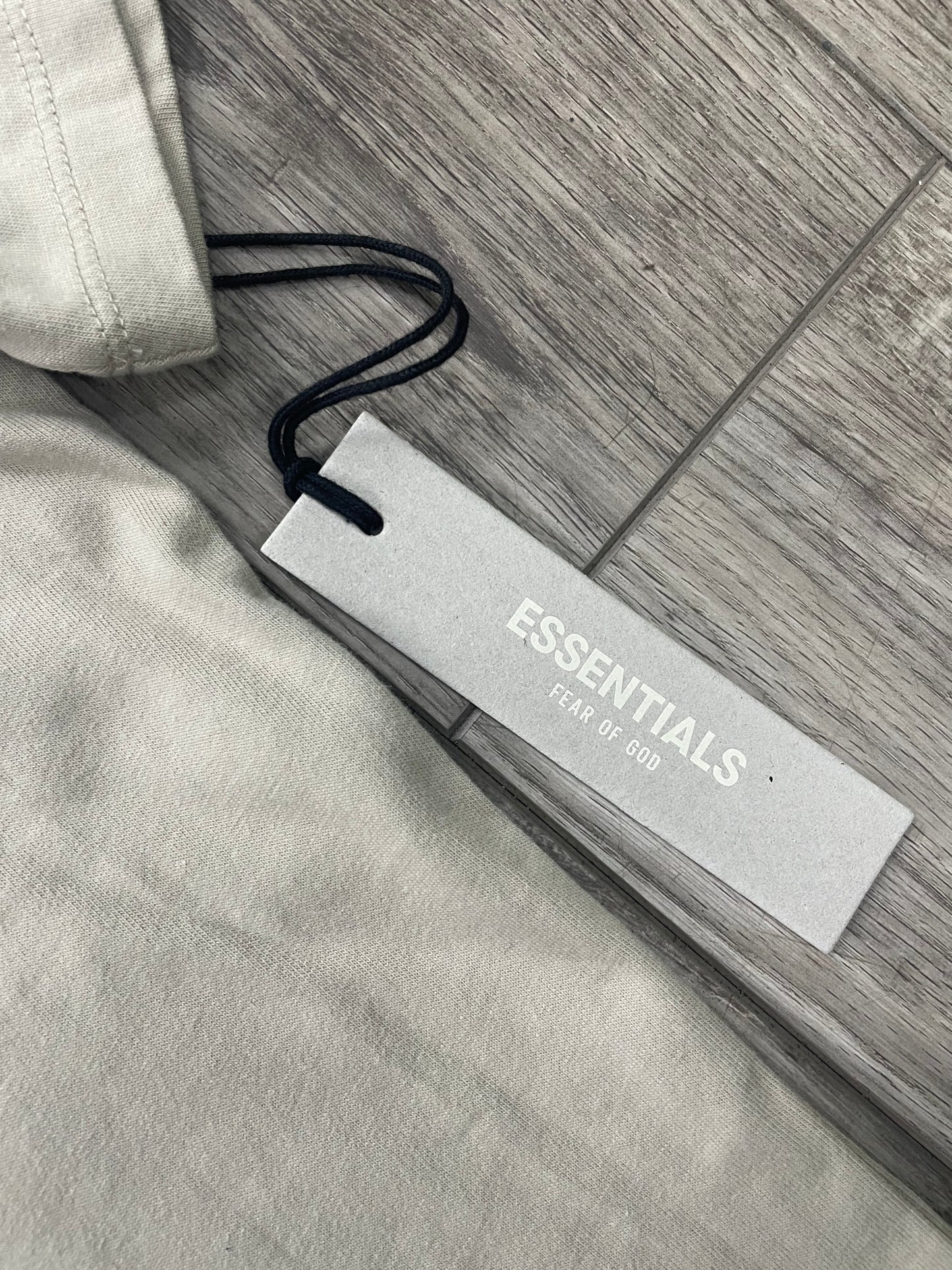 M-Fear of God Essentials Light Heather Oatmeal Tee