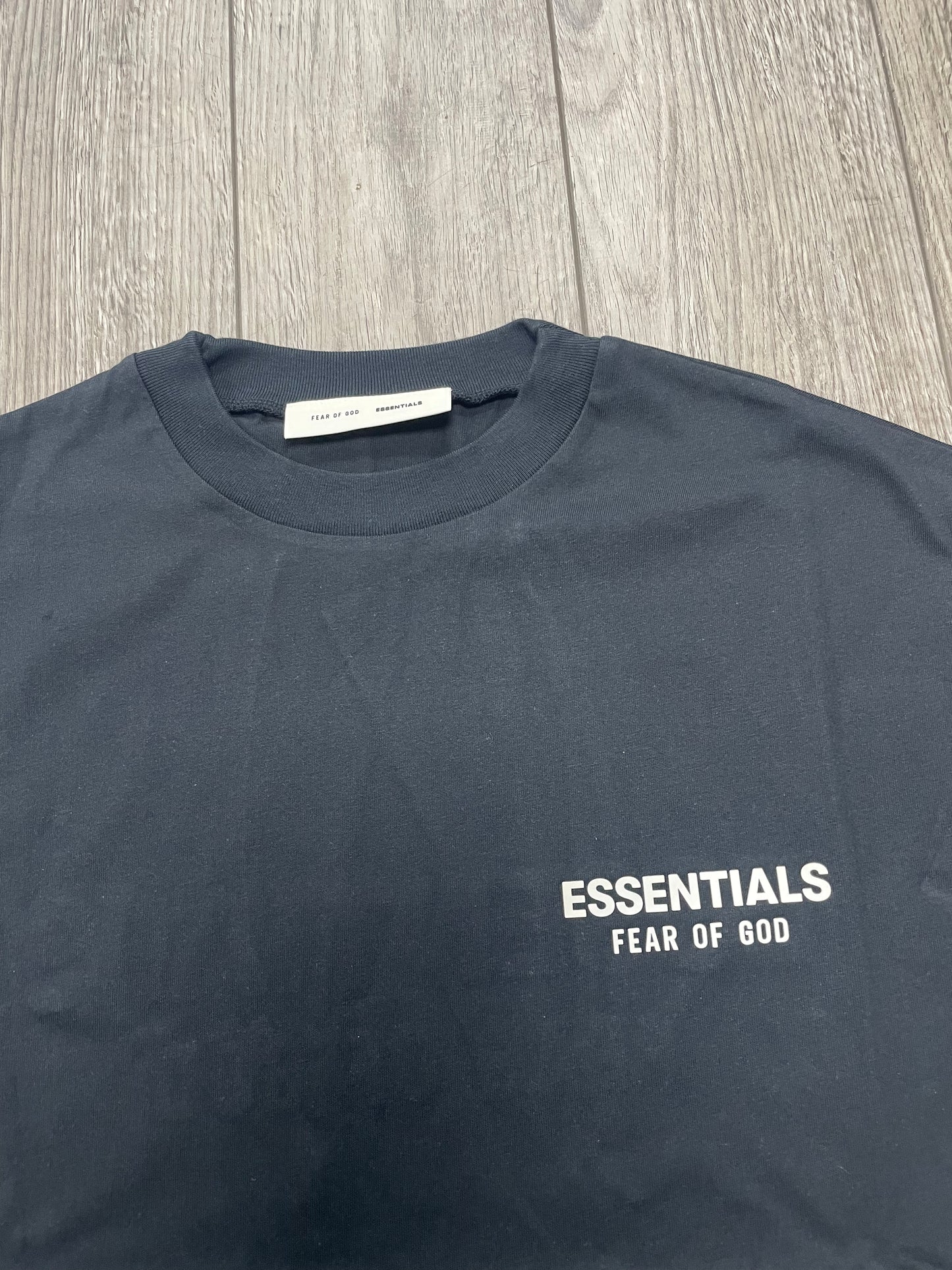 XS-Fear of God Essentials Jet Black Tee