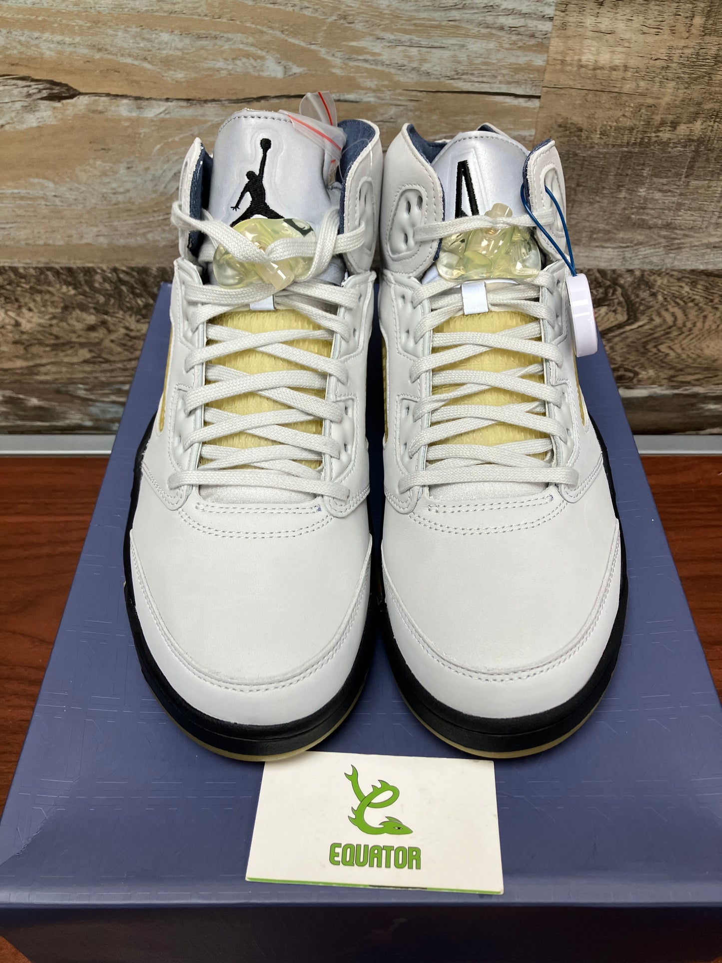 Jordan 5 Retro A Ma Maniére Dawn Size 12.5W/11M