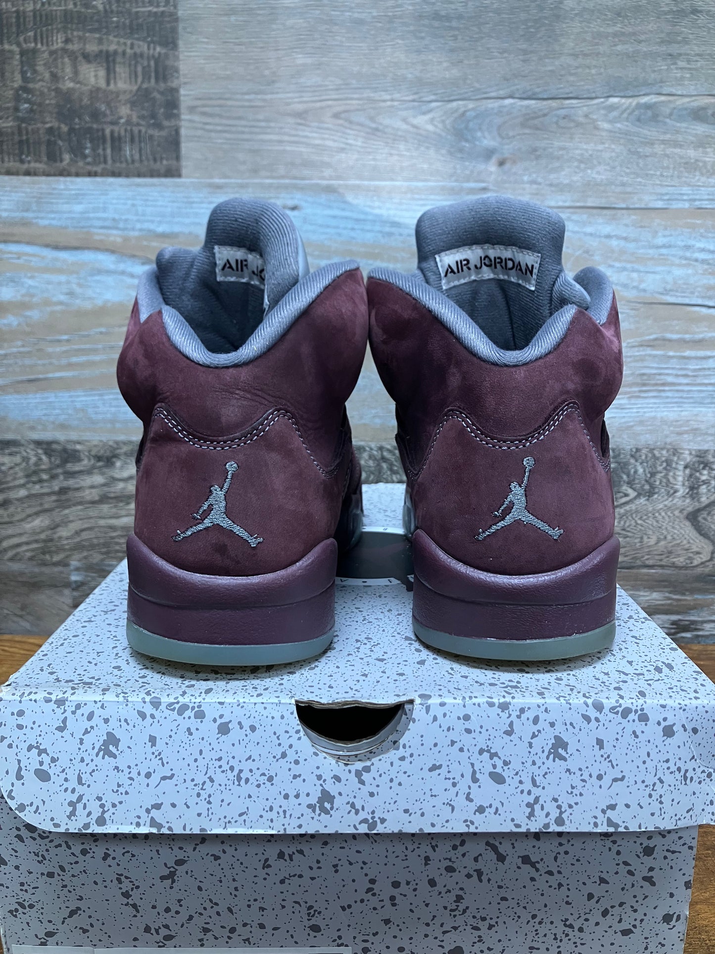 Jordan 5 Retro Burgundy Size 9