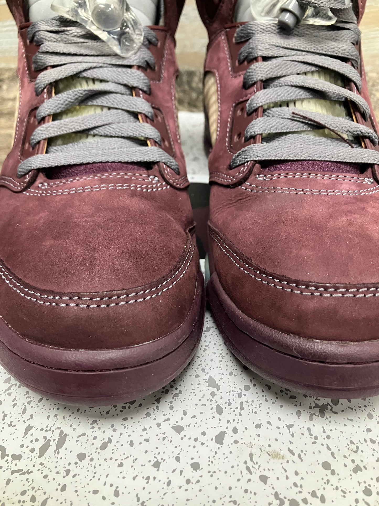 Jordan 5 Retro Burgundy Size 9
