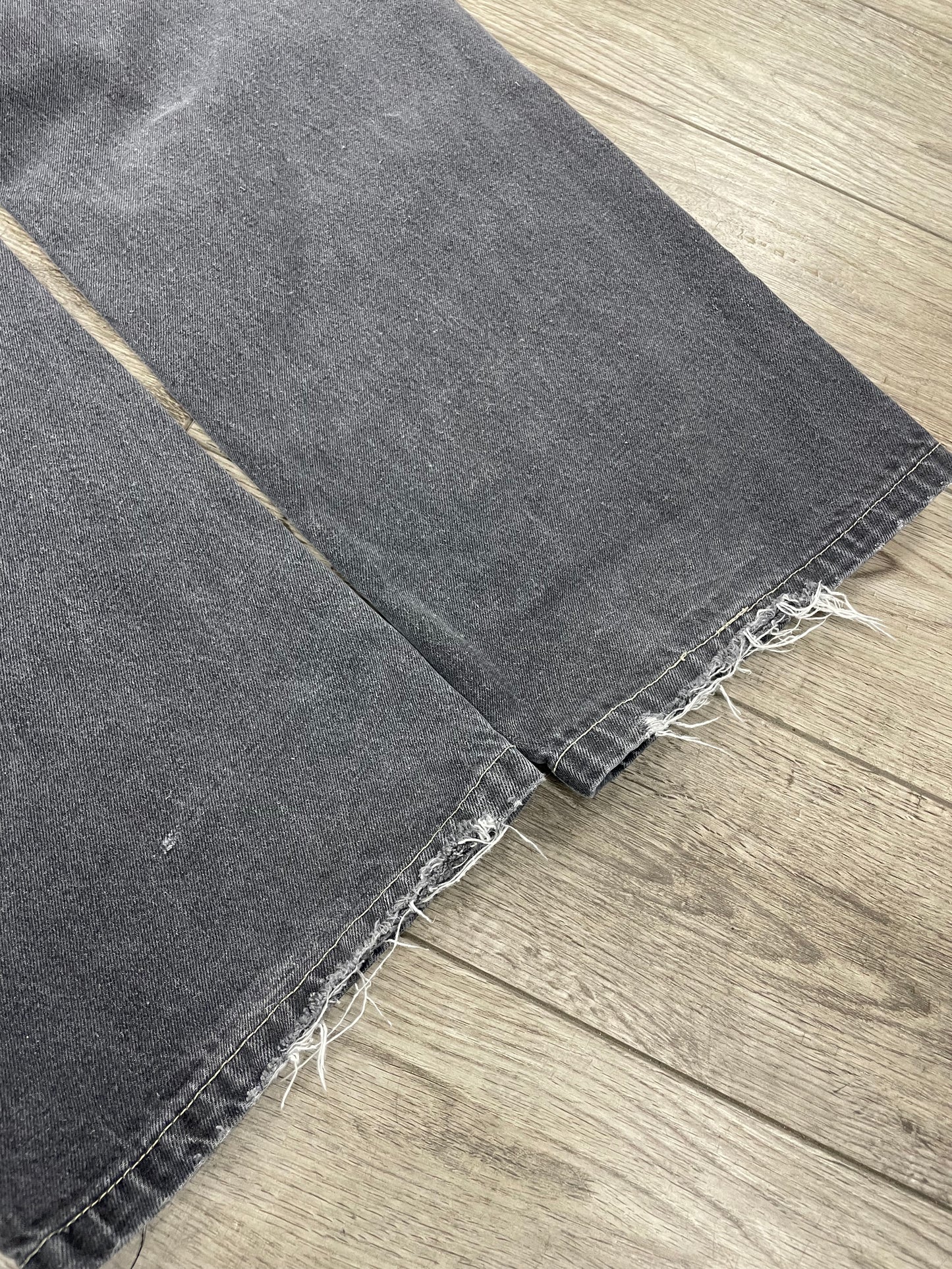 32-Marithé + François Girbaud shuttle cargo denim black jeans