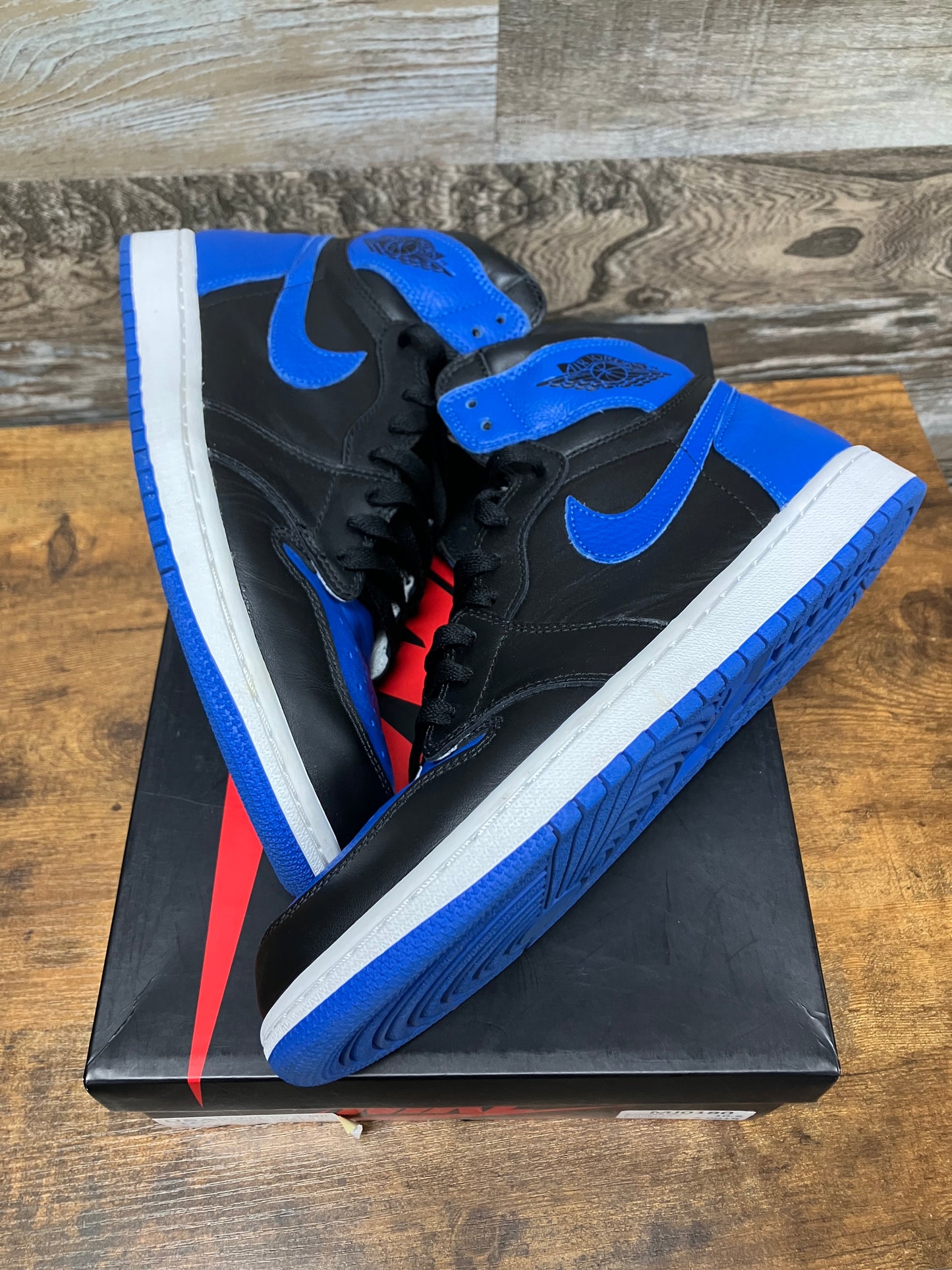 Jordan 1 Retro Royal 2017 Size 10.5
