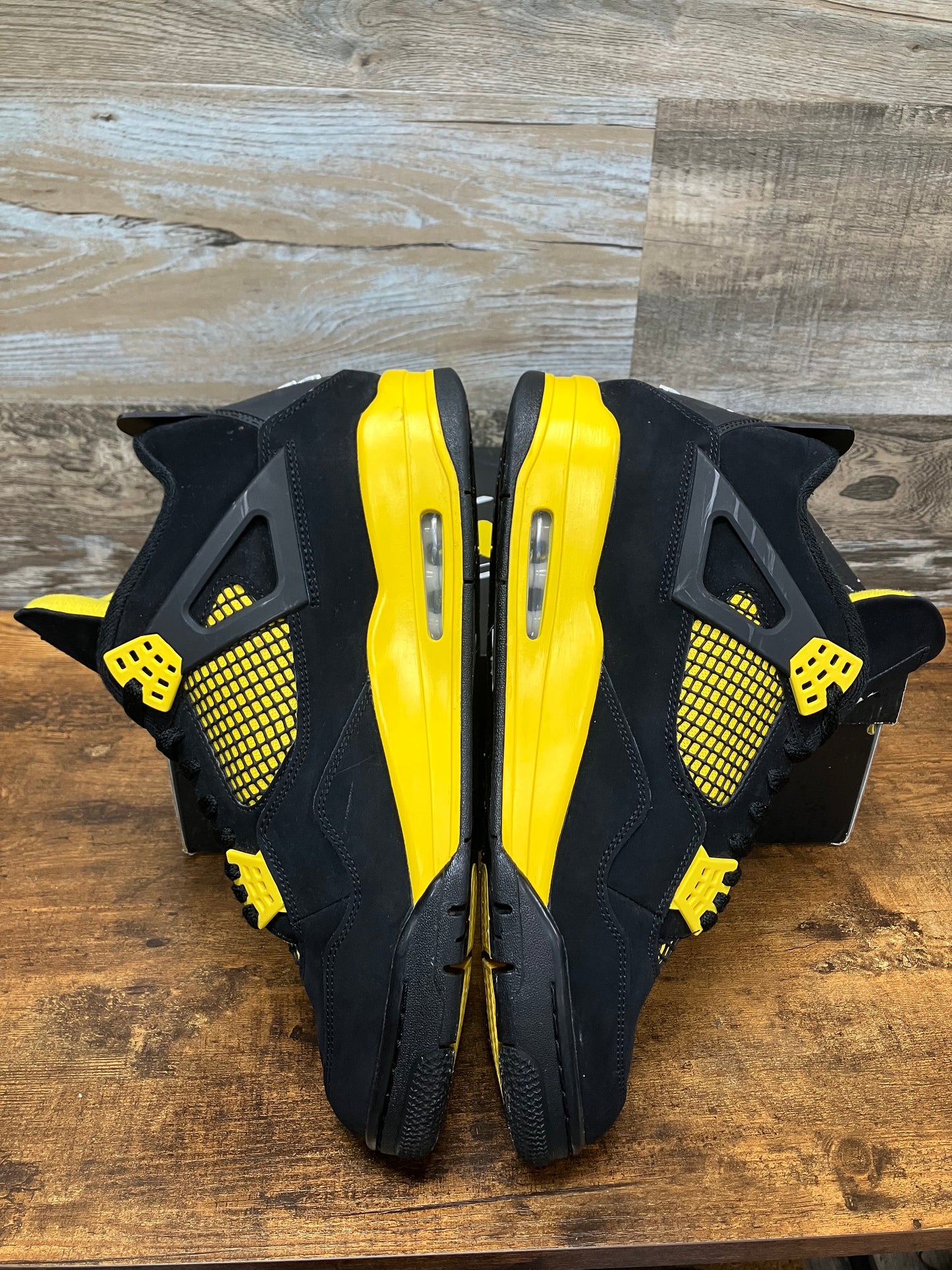 13-Air Jordan 4 Thunder