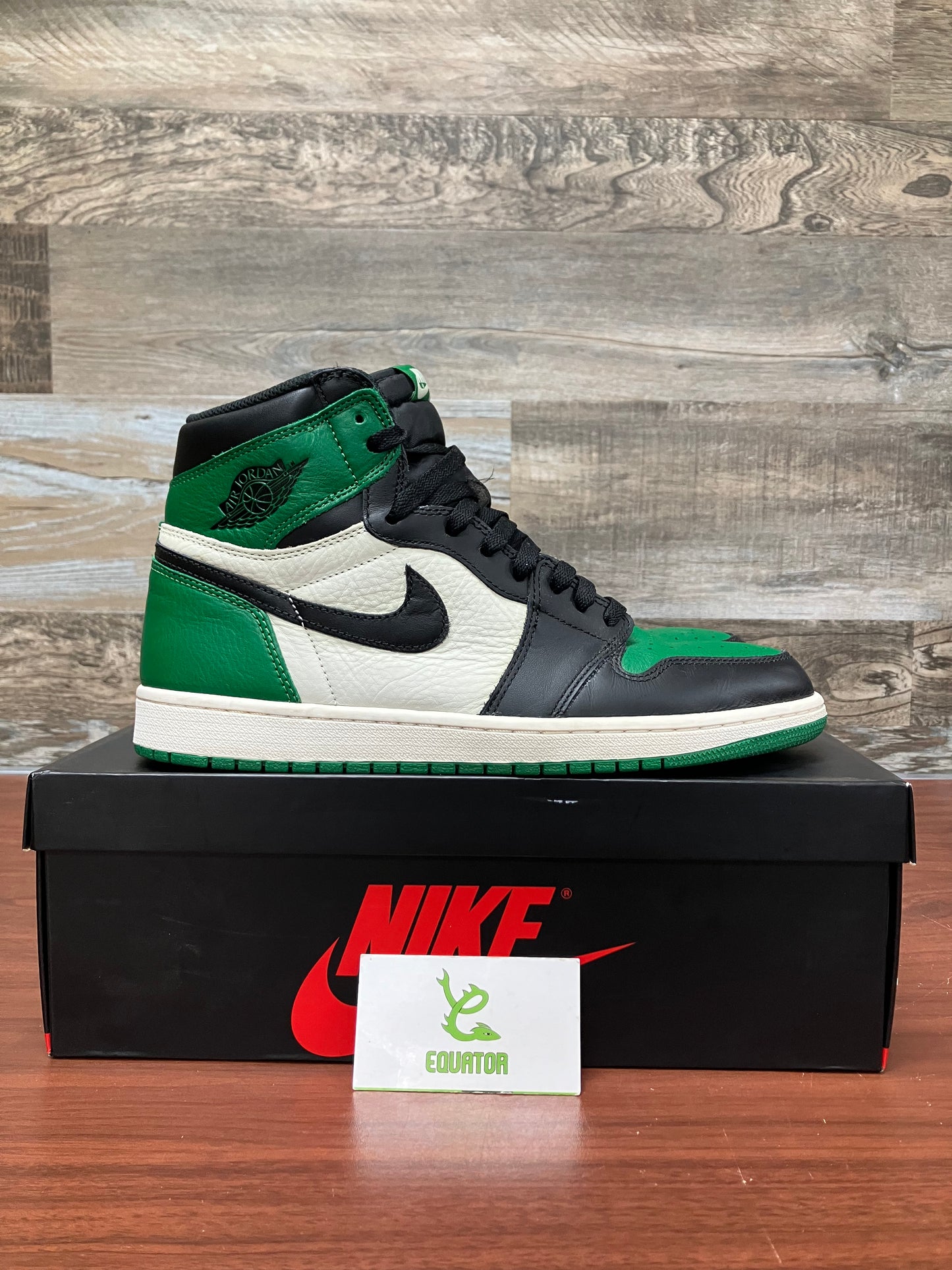 Jordan 1 Retro High Pine Green Size 11.5