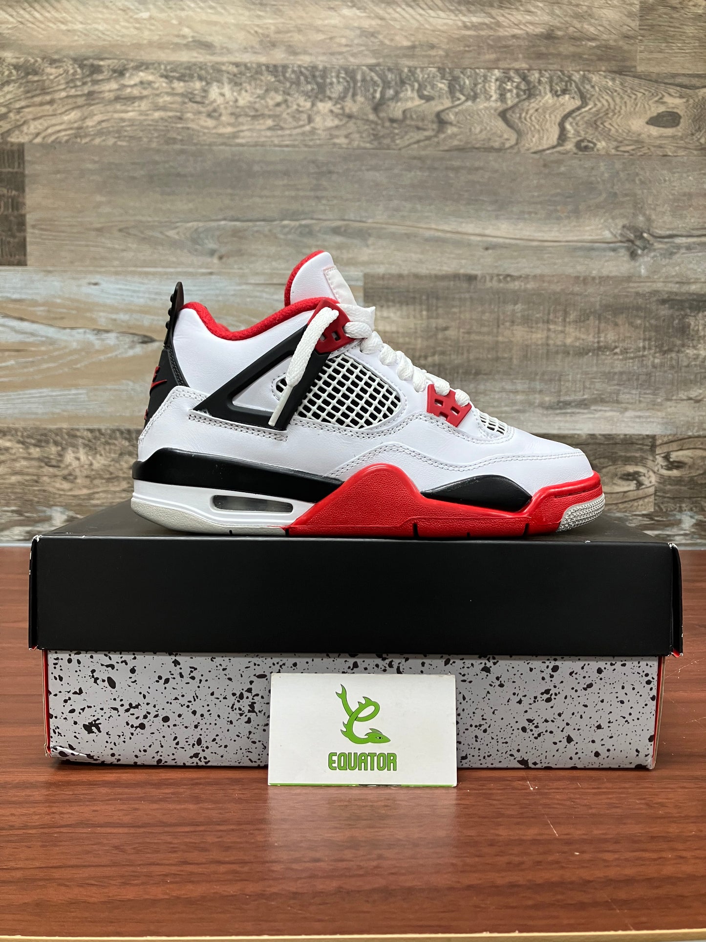 Jordan 4 Retro Fire Red GS Size 4.5Y