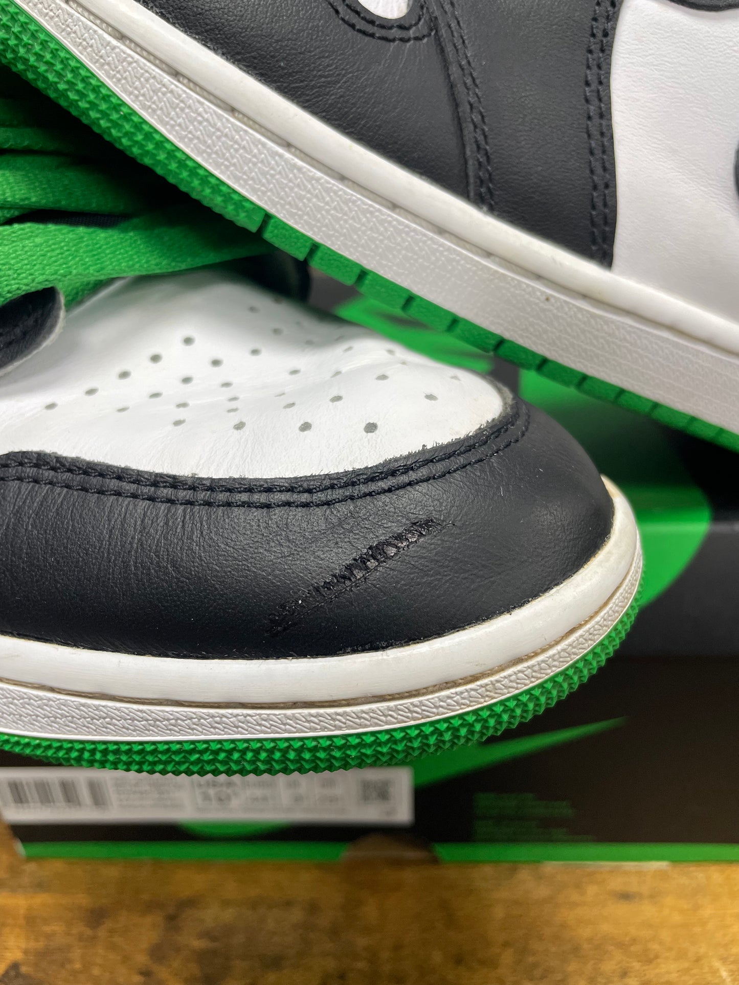 10.5-Jordan 1 Retro High OG Lucky Green