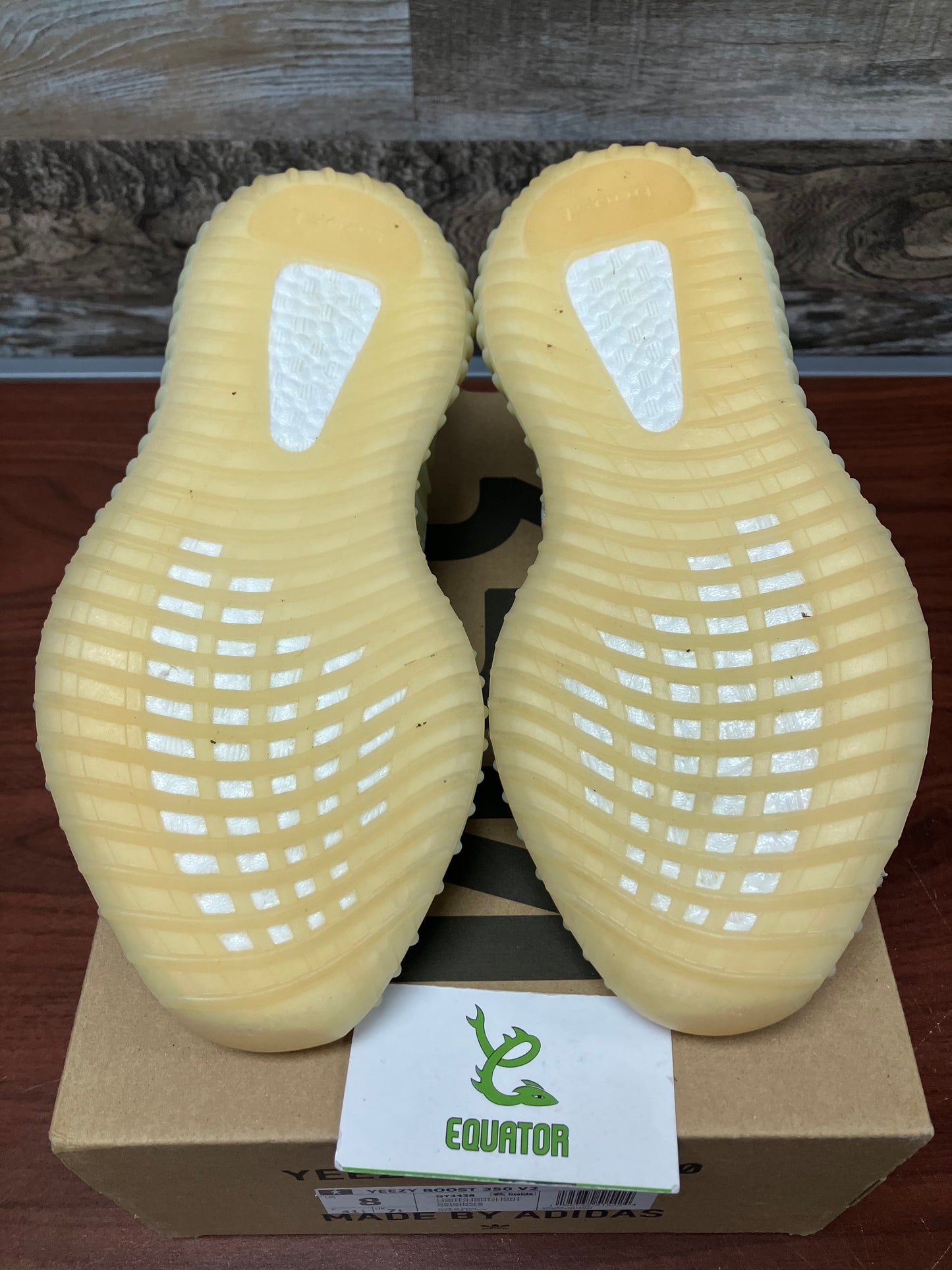 Adidas Yeezy Boost 350 V2 Light Size 8