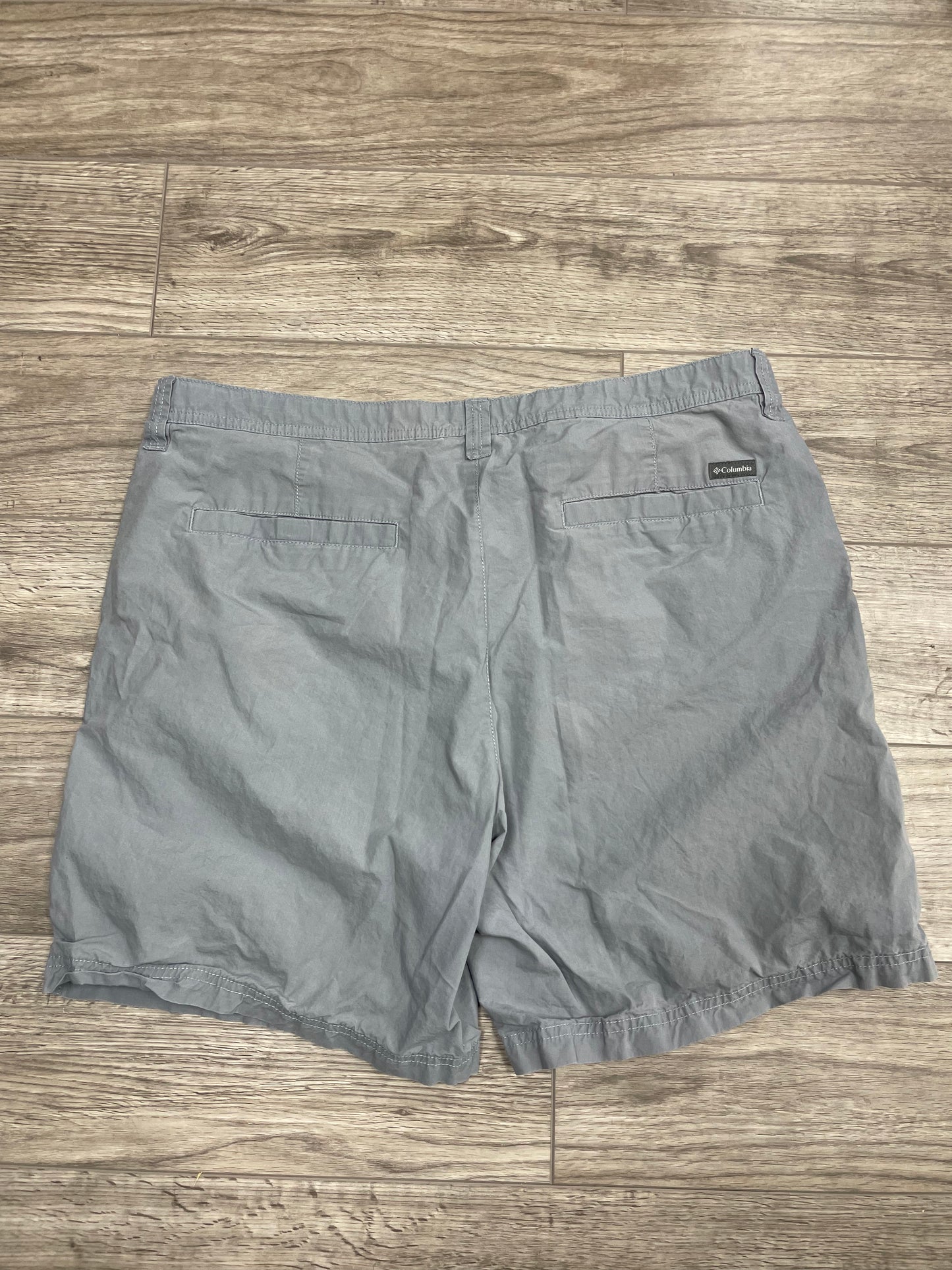 Columbia Greyish-Blue Shorts Size 38