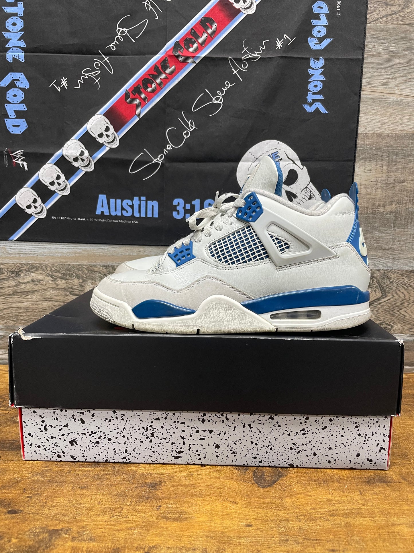10.5-Jordan 4 Military Blue