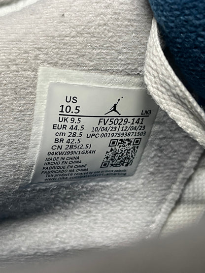 10.5-Jordan 4 Military Blue