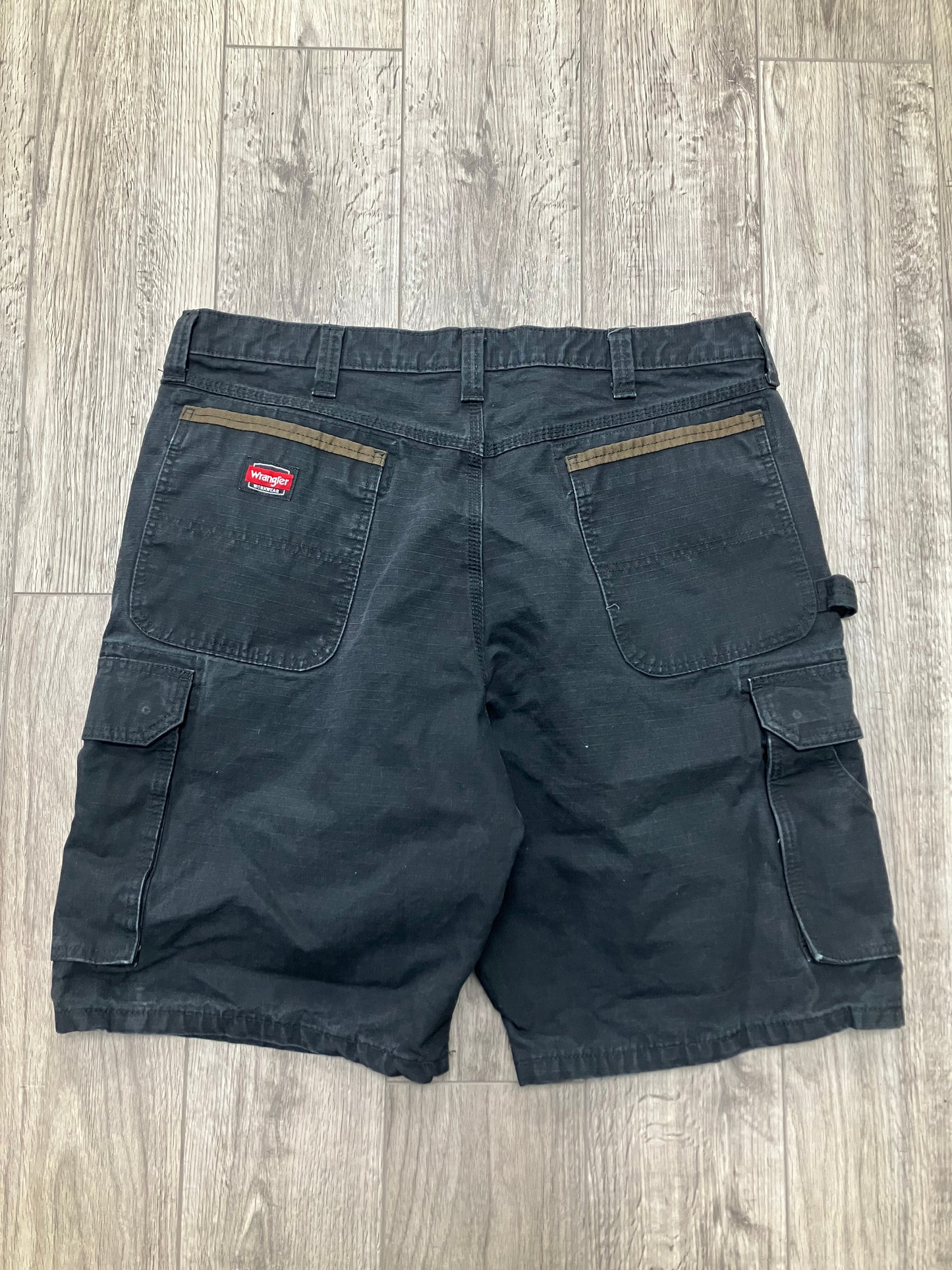 Wrangler Riggs Cargo Black Shorts Size 38