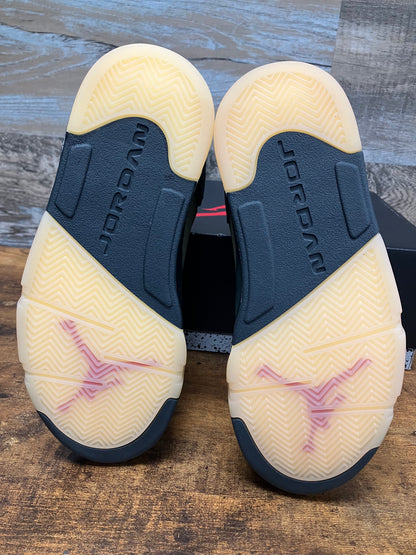 7W/5.5M- Air Jordan 5 GORE-TEX Off-Noir