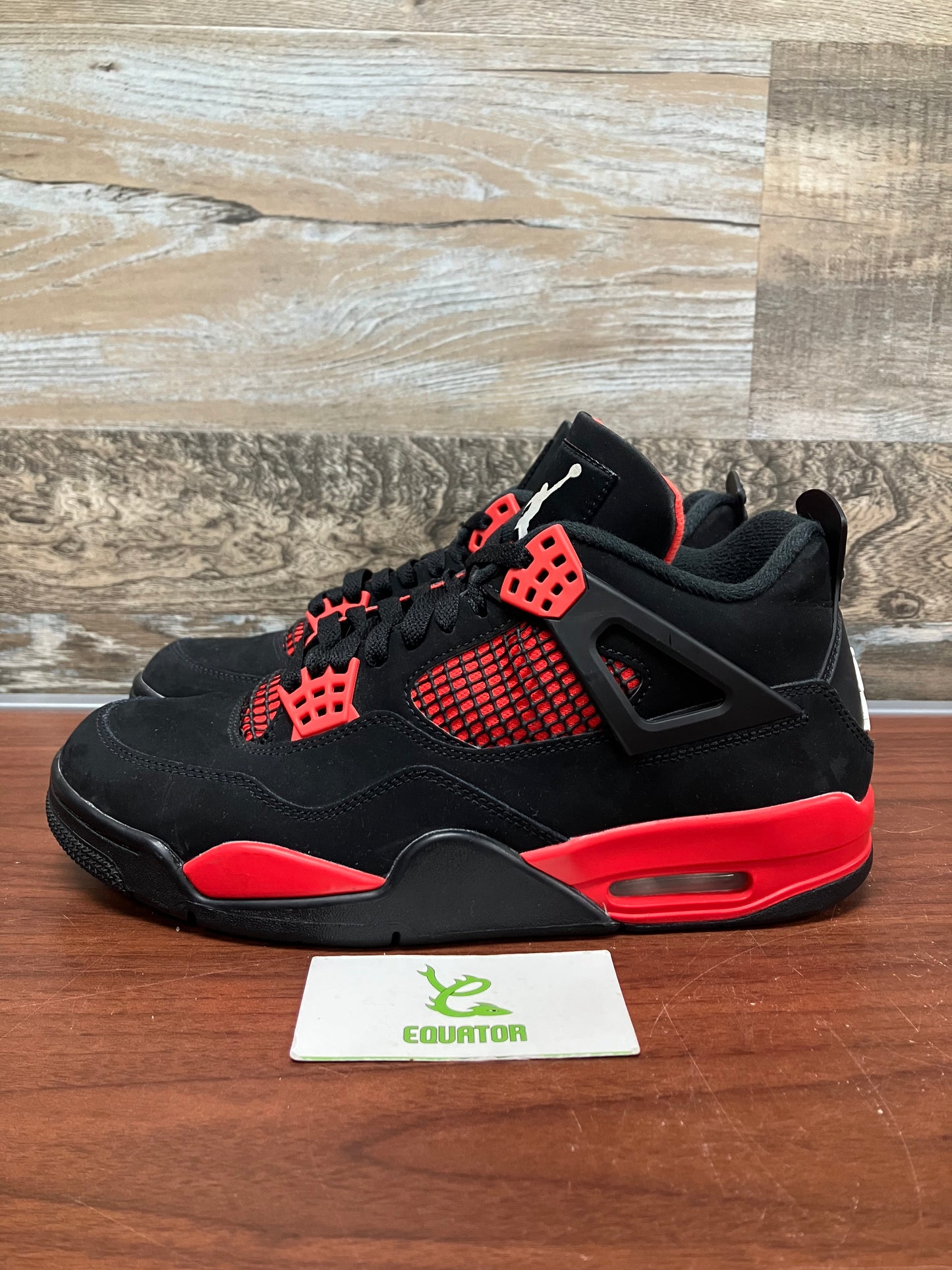 Jordan 4 Retro Red Thunder Size 8.5