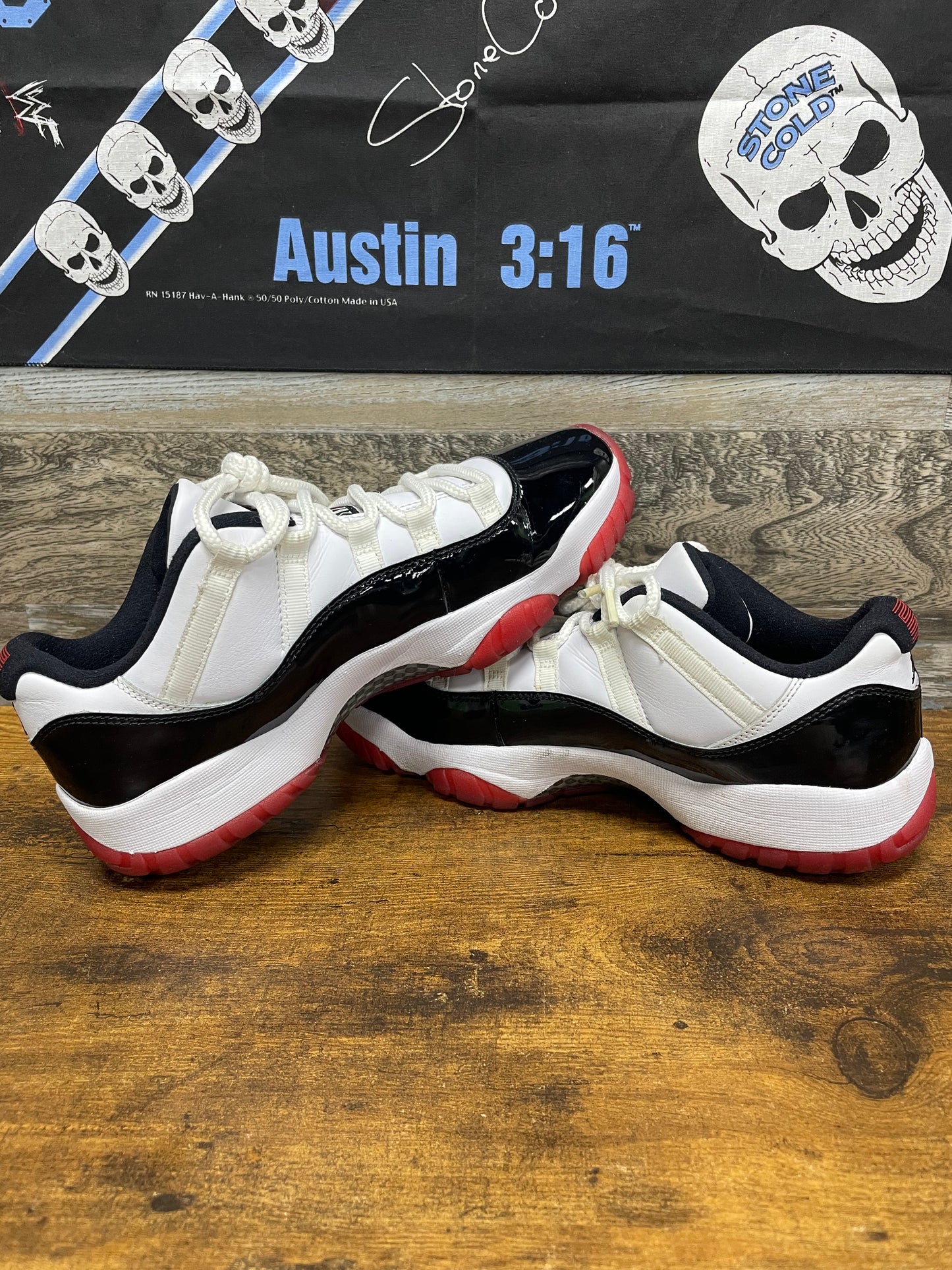 9.5-Air Jordan 11 Low Concord Bred