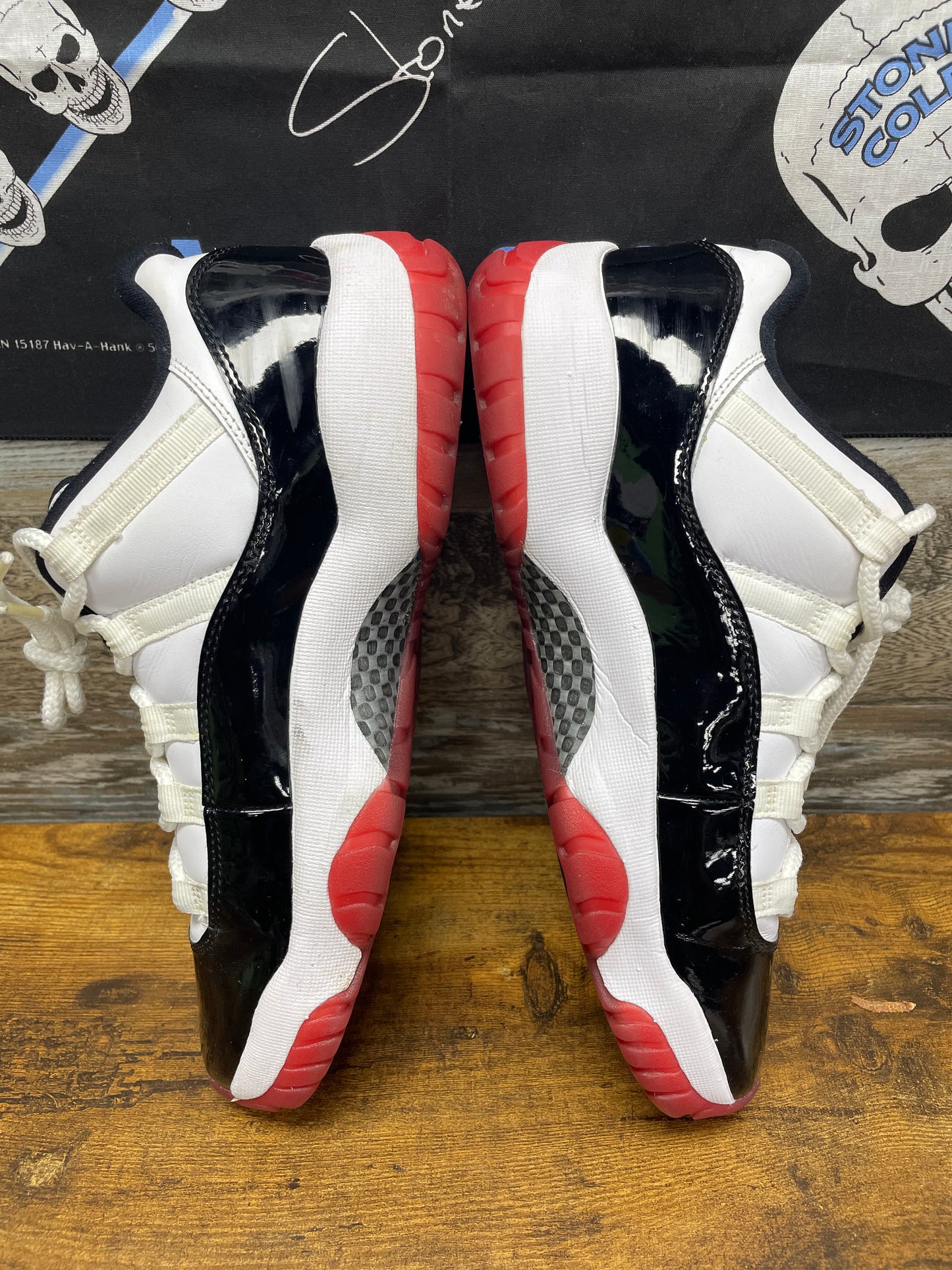 9.5-Air Jordan 11 Low Concord Bred
