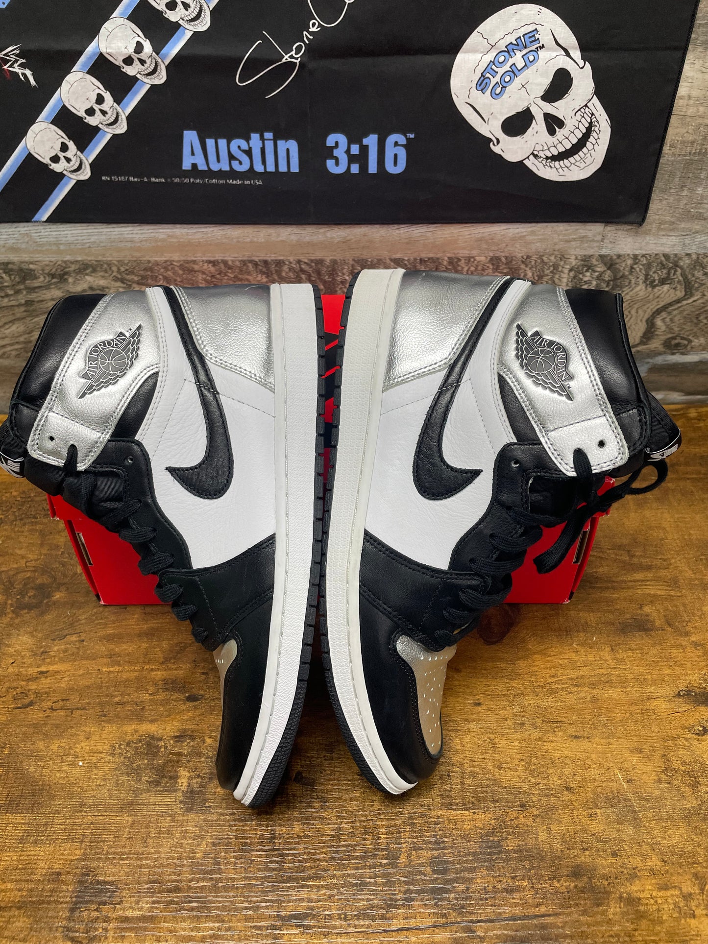 13W-Air Jordan 1 High Metallic Silver