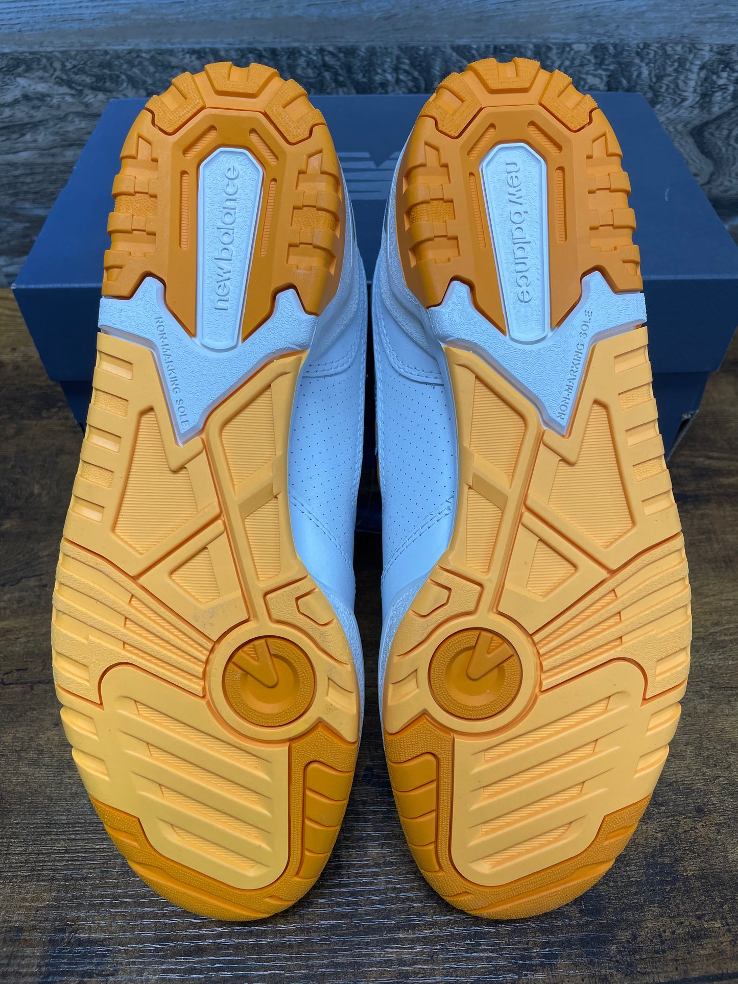 10-New Balance 550 Lakers Pack/Vibrant Orange