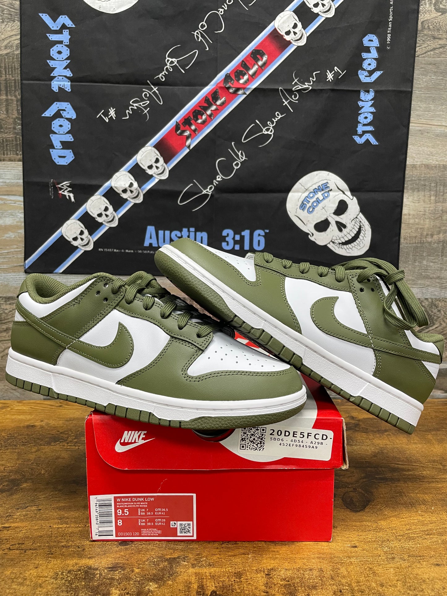 Nike Dunk Low Medium Olive