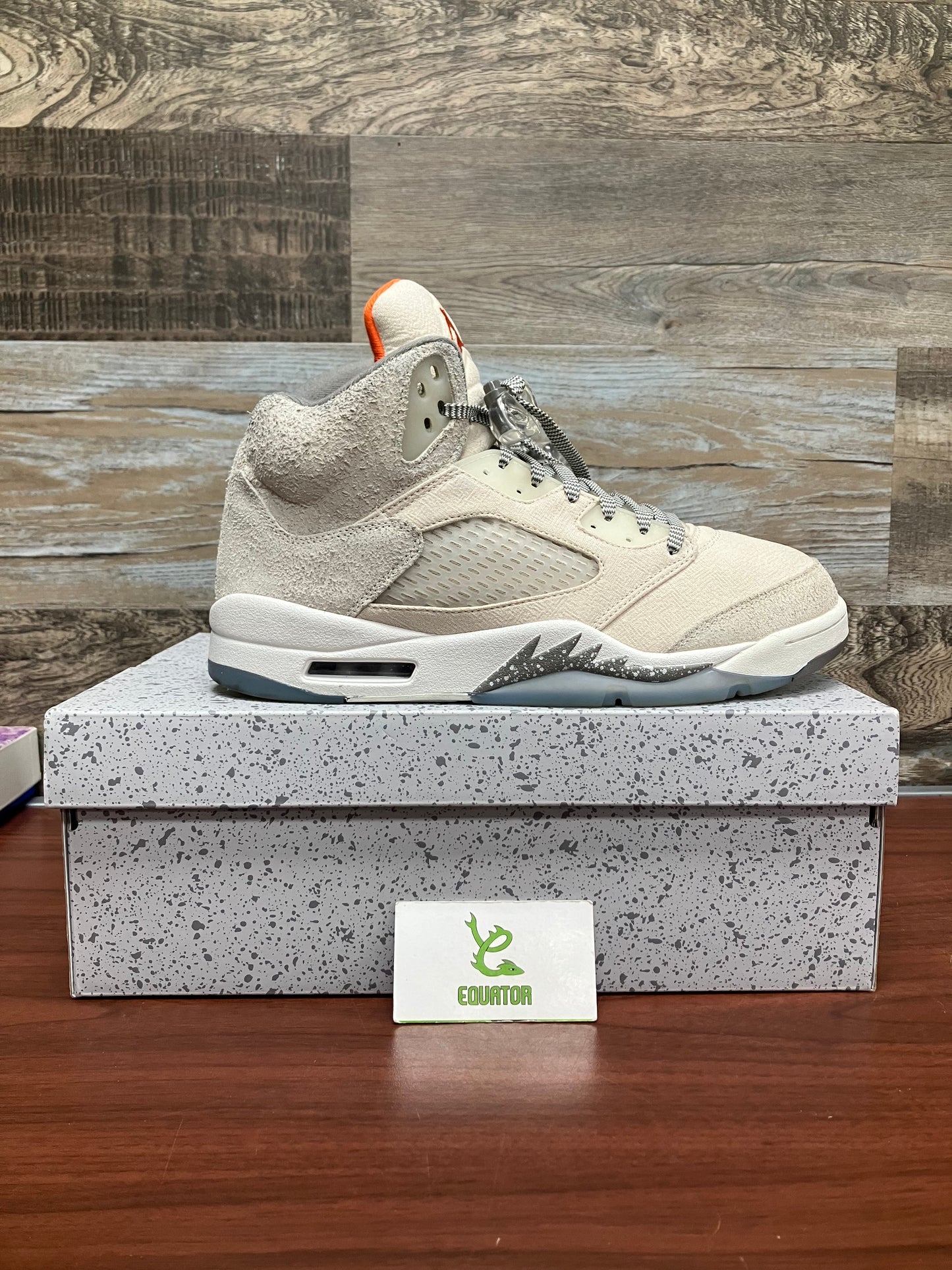 Jordan 5 Retro SE Craft Light Orewood Brown Size 12