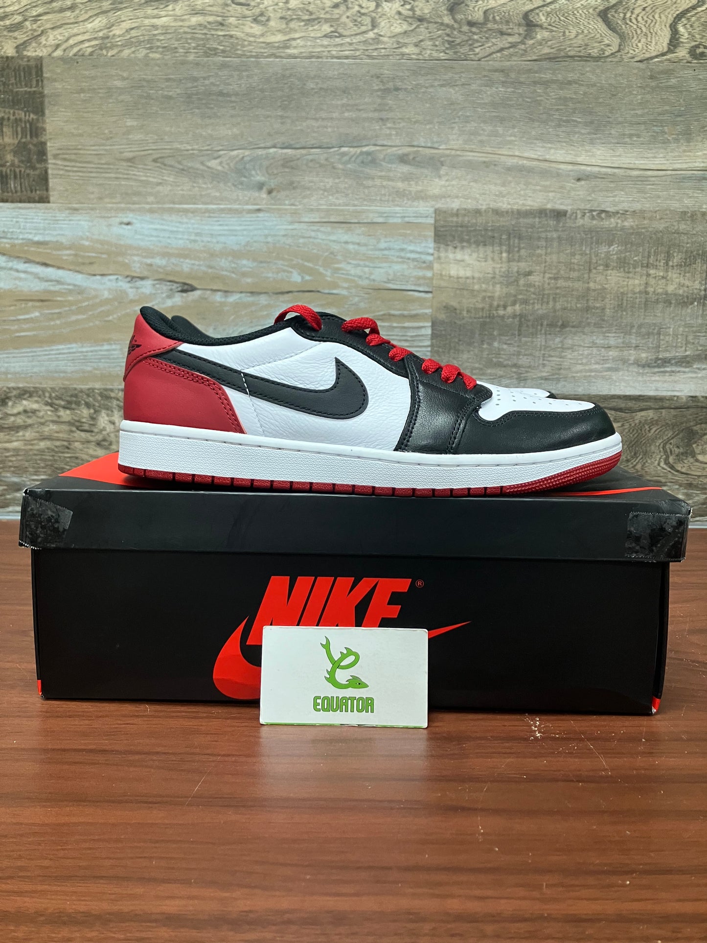 Jordan 1 Retro Low OG Black Toe Size 10