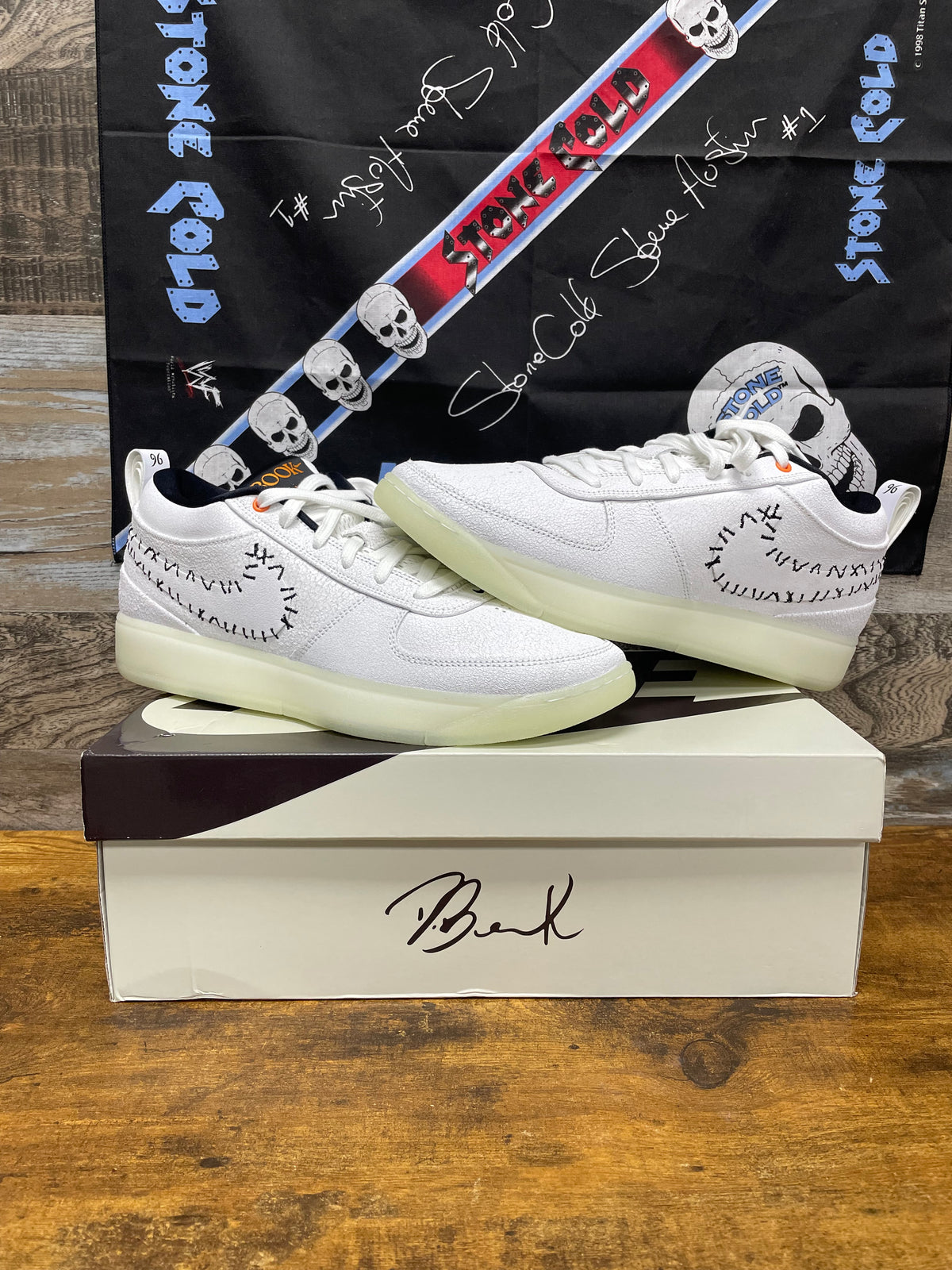 Nike Book 1 The Nightmare Before Christmas 13