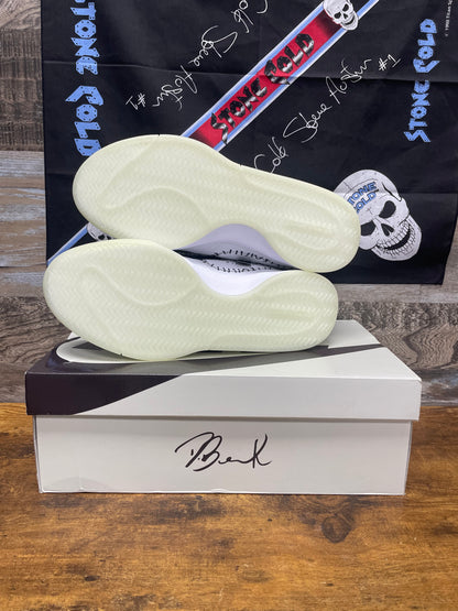 Nike Book 1 The Nightmare Before Christmas 13