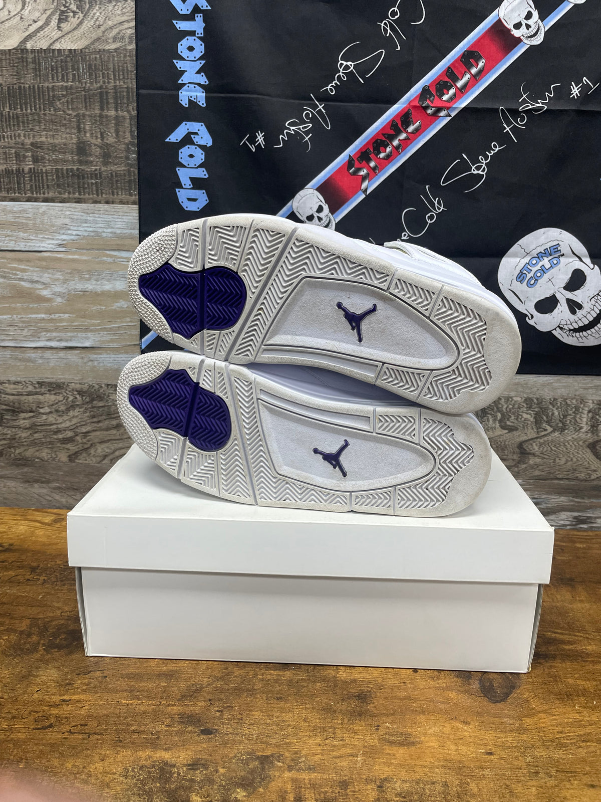 Air Jordan 4 Retro Metallic Purple 10.5