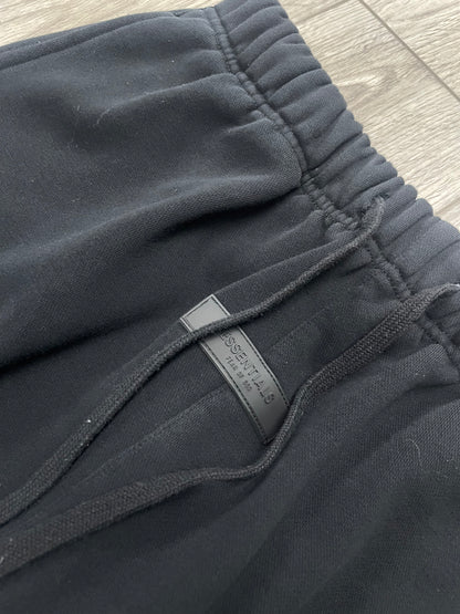 L - Fear Of God Essentials Black Relaxed Fleece Sweatpants