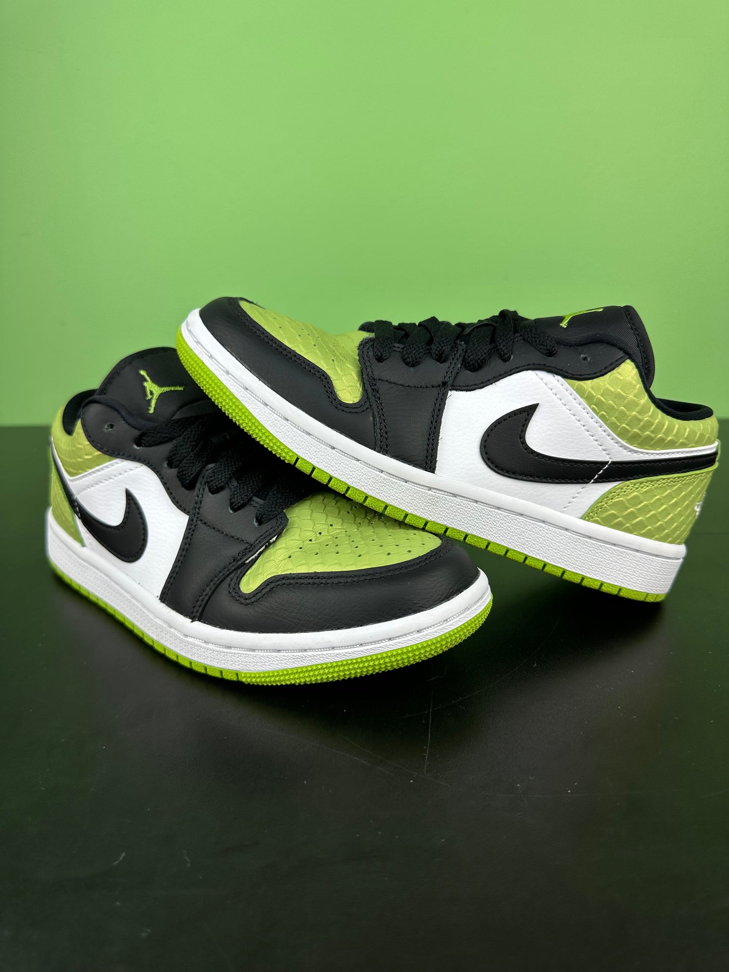 Air Jordan 1 low snake skin 6.5w